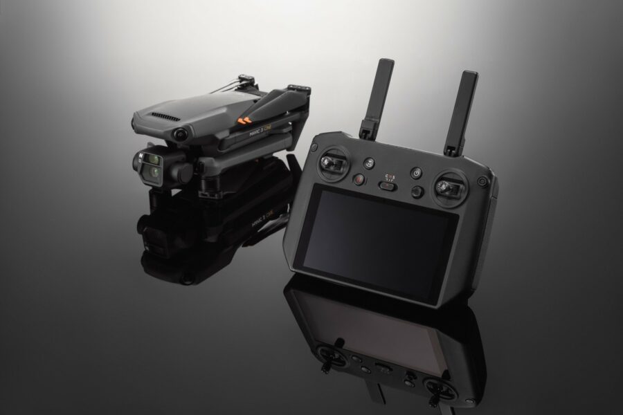 DJI MAVIC 3 drone and RC