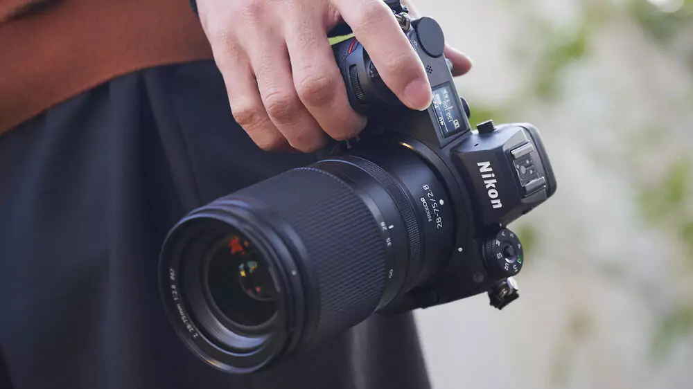 Nikon Z8 Mirrorless Camera with NIKKOR Z 28-75mm f/2.8 Lens
