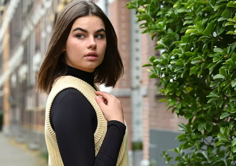 Nikon Z8 Mirrorless Camera with 24-70mm f/4 S Lens