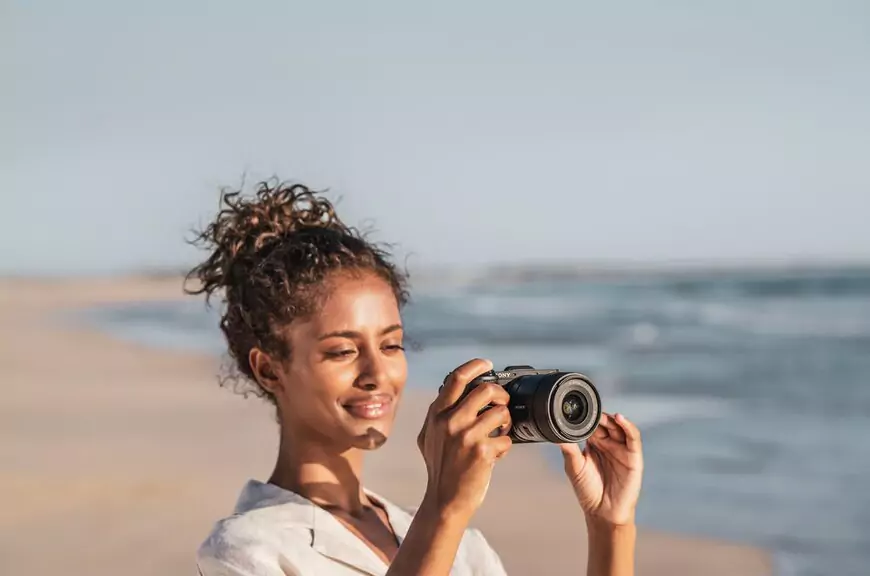 Sony a6700 Mirrorless Camera with 16-50mm Lens Kit