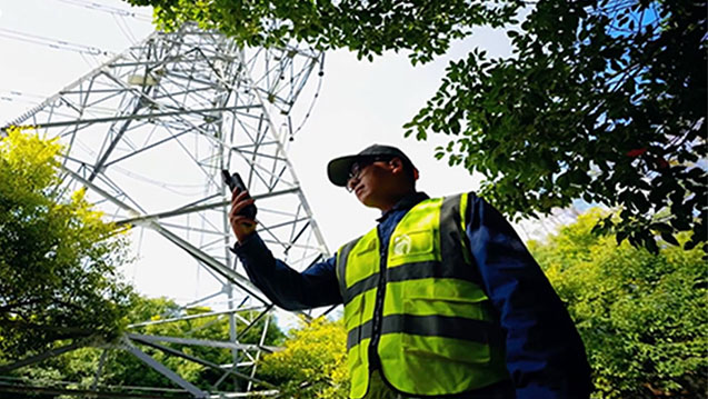 CHCNAV LT60H Rugged Smartphone with GNSS RTK Positioning