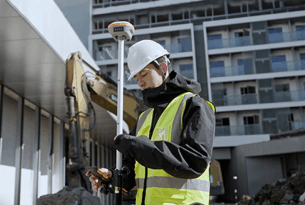 CHCNAV i73+ Compact GNSS Receiver