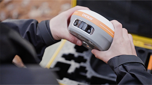 CHCNAV i83 Pro Smart IMU-RTK GNSS + L-Band Receiver